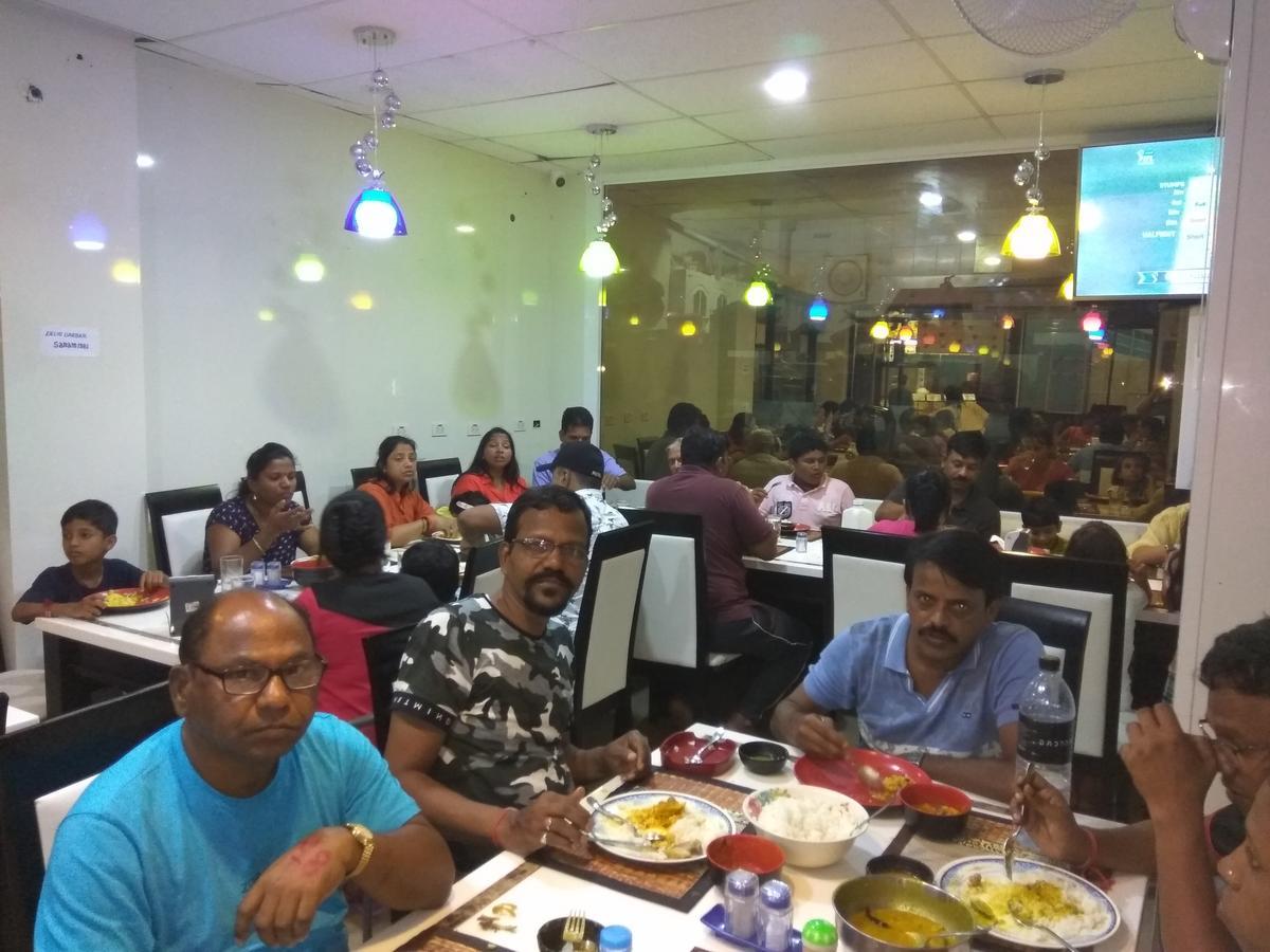 Hari Om Delhi Darbar Pattaya Exterior foto